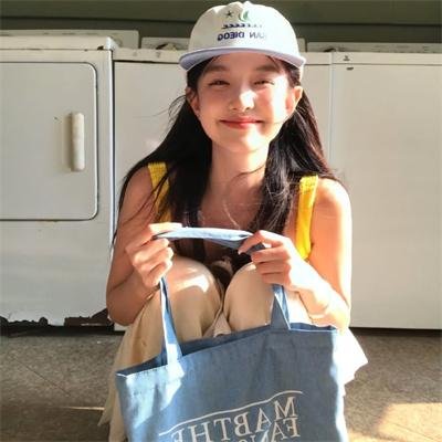 我的隐藏大佬身份被曝光了